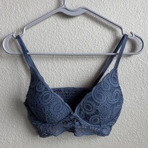 Victoria's Secret PINK Blue wireless push up bralette size Small
